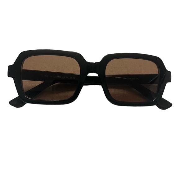 Peta + Jain Elise sunglasses - Picture 1 of 4